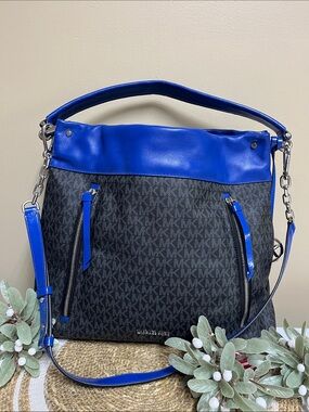Michael Kors Shoulder Lg Conv Hobo Bag NWT